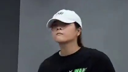 今天特地戴了金链子！ #hiphop基础 #雪灵编舞 #简单好学的舞 #基本功组