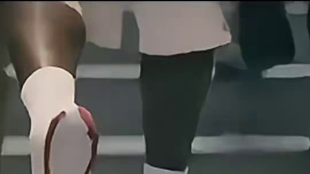 杜兰特指挥蒙眼哈登进行扣篮，这一操作把我看蒙了 #杜兰特 #哈登 #篮球