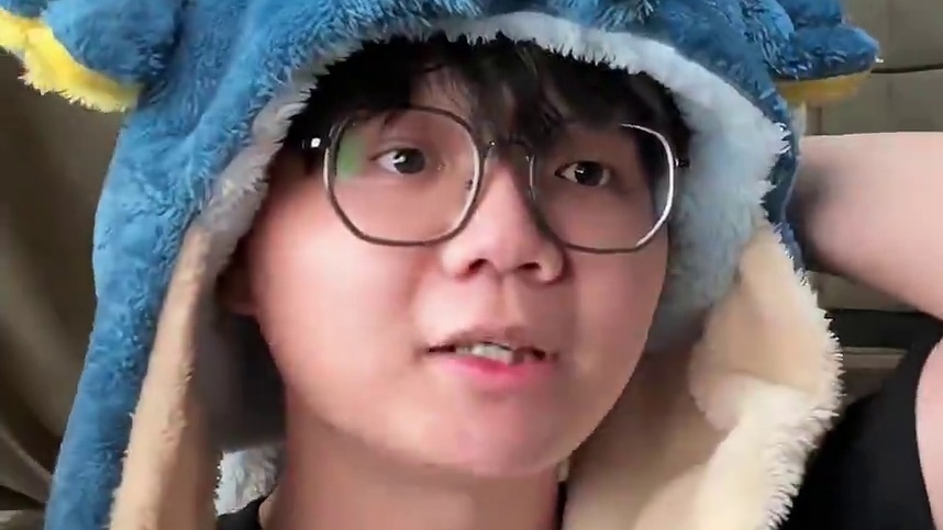 【段子】如何快速入坑各类手游！ #一人分饰多角 #搞笑