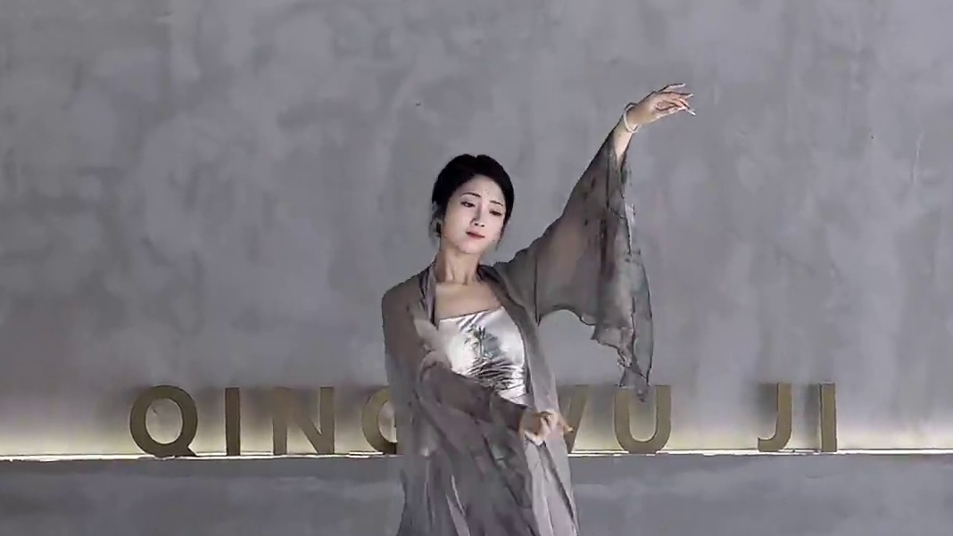 红尘客栈永远听不腻 #古典舞 #舞蹈 #红尘客栈 #国风古韵 #古风 编舞不知道是谁，知道的宝宝可以