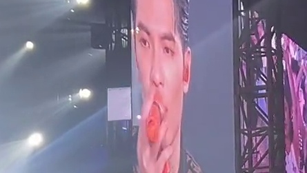 萧敬腾化身月老再次上线！萧老师又来见证幸福时刻啦，很开心在现场一起感受#萧敬腾证婚人圣体#萧敬腾武汉