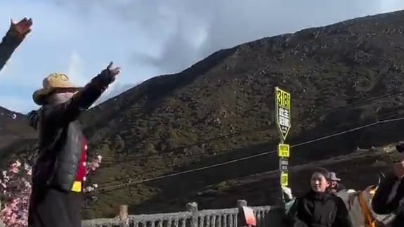 今天下午六点实拍海拔4728米的色季拉山，聆听藏歌天籁，原音原视频分享给你们#搭档组合 #藏文化 #