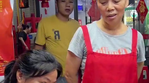 江西美女挑战3两螺蛳粉！你觉得他能挑战成功吗？ #螺蛳粉