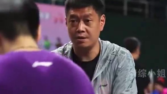 全世界最好的师徒，莎莎有时脾气不好，但邱贻可还是把他宠上了天 #孙颖莎 #邱贻可 #乒乓球