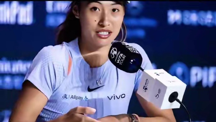 vivo签约郑钦文，全新小屏旗舰曝光 vivo签约郑钦文，vivo 200 Pro mini曝光，全