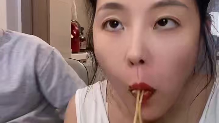 #深夜放毒系列之让你饿的睡不着 #谁懂这个视频对吃货的杀伤力 #从来没吃过这么好吃的东西 #好好吃饭