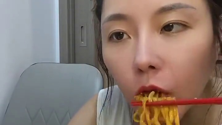 #吃货的世界唯有美食不可辜负 #从来没吃过这么好吃的东西 #谁懂这个视频对吃货的杀伤力 #不敢想象这