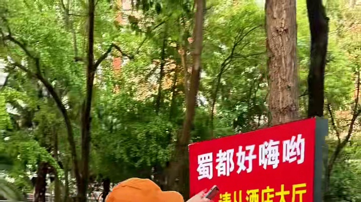 越是这种不好找的地方，越容易发现真正的美食，开在8楼的西昌火盆烧烤#火盆烧烤 #谁懂这个视频对吃货的