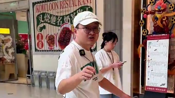 大闸蟹，在这里居然可以自助随便吃#大闸蟹 #秋天怎么能少了一顿大闸蟹 #螃蟹 #谁能拒绝这一口蟹黄 