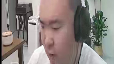 一定是枪的问题
#常旭 #2024穿越火线枪王杯 #穿越火线