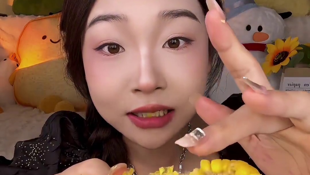 爱吃糯玉米的姐妹应该对灶小美都不陌生！真的很糯呀！！！颗颗饱满，一根不低于200g的哈！不甜不甜！#