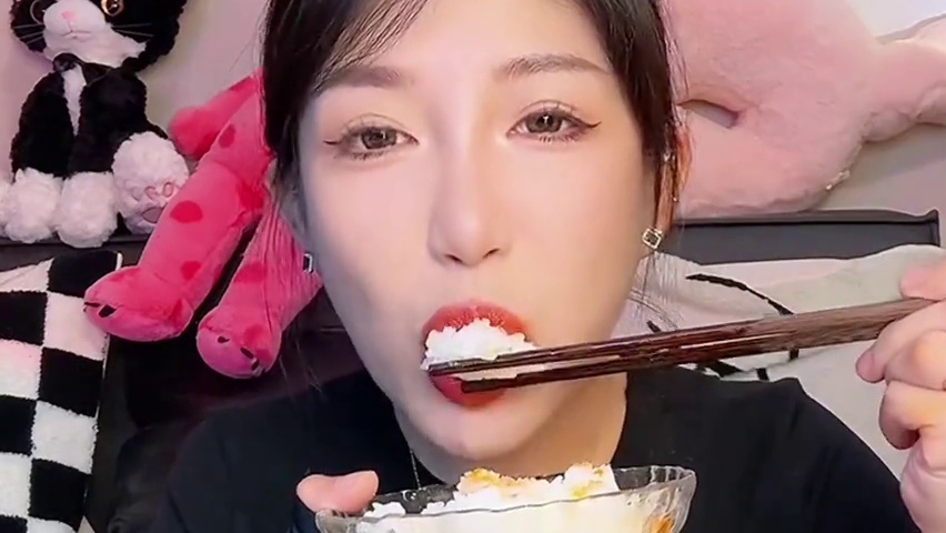 这个方便 可以反复煮！而且还很便宜 想吃啥煮啥 爆香爆辣  #曹氏 #嘎嘎吃 #曹氏