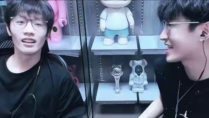 俩人最下头的一期，玩的就是低俗！ 