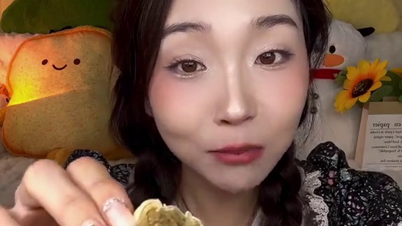 九度七的红绿豆饼！！！两个口味混搭！配料表升级啦！做的是0蔗糖的哈，一盒10个！#甜品治愈一切 #软