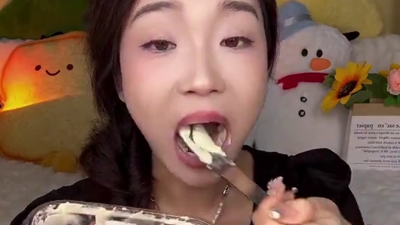 姐妹们是不是都回家吃好吃的啦！酱多多来啦#治愈系美食 #甜品控 #酱多多