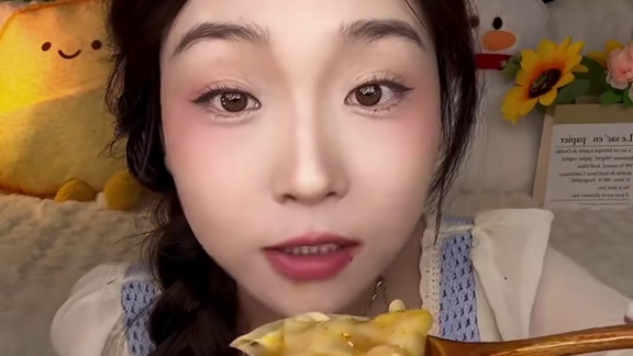 汤喝光光的酸汤面叶！好喜欢紫菜虾米味哦！！家庭常备！吃起来有点像馄饨皮！#速食美食 #百吃不厌 #酸