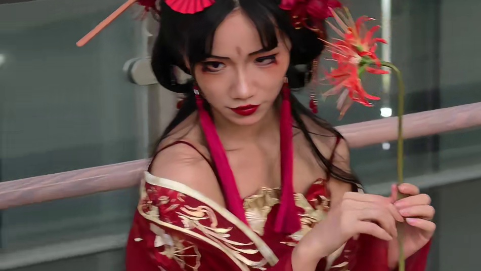 场外遇到一只十二花神#十二花神 # #漫展 #  #深圳漫展#  #汉服# #国风#