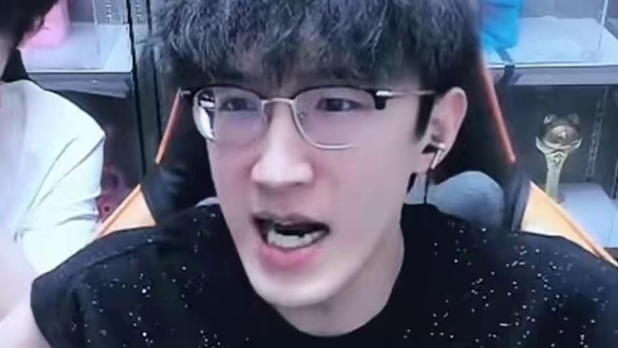这版本有点畸形了吧！ 