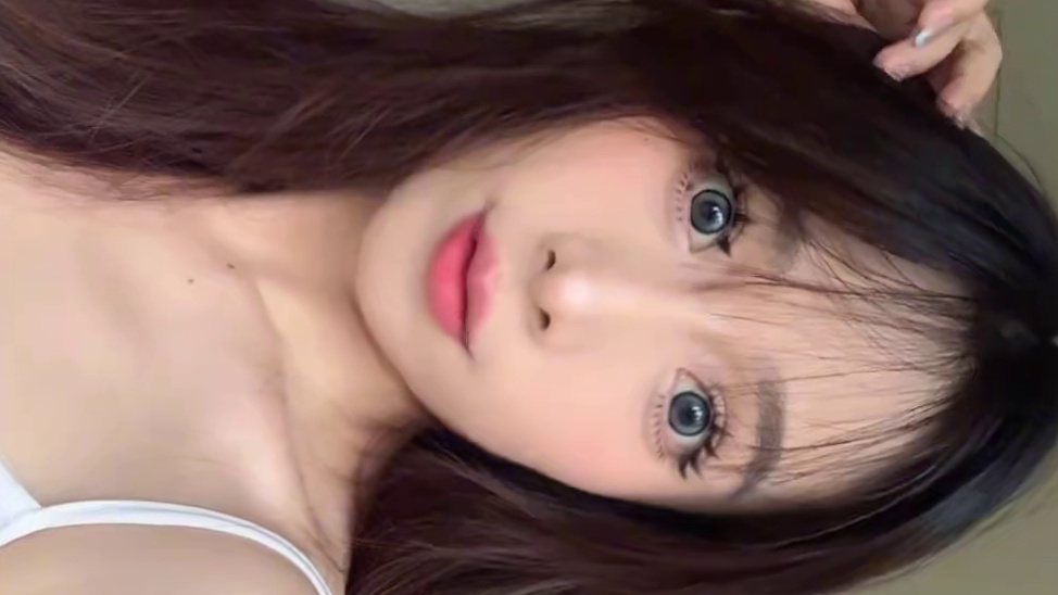 上镜眼神管理！这下知道拍照看哪里了吧～ #对镜拍 #拍照姿势 #拍照技巧 #眼神管理