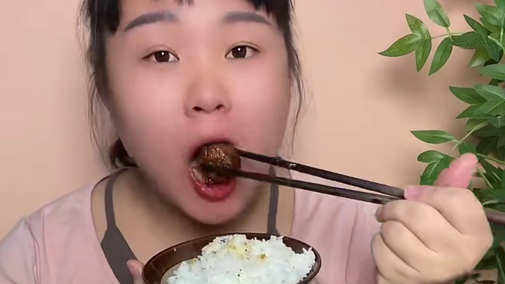 #家常菜 #麻辣鲜香 #大口吃肉