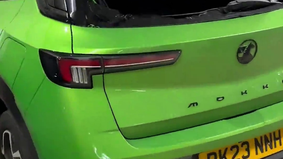 行李被偷 车窗被砸！只留下我一个人孤身回去了，啥都没了！ #英国治安 #车窗被砸