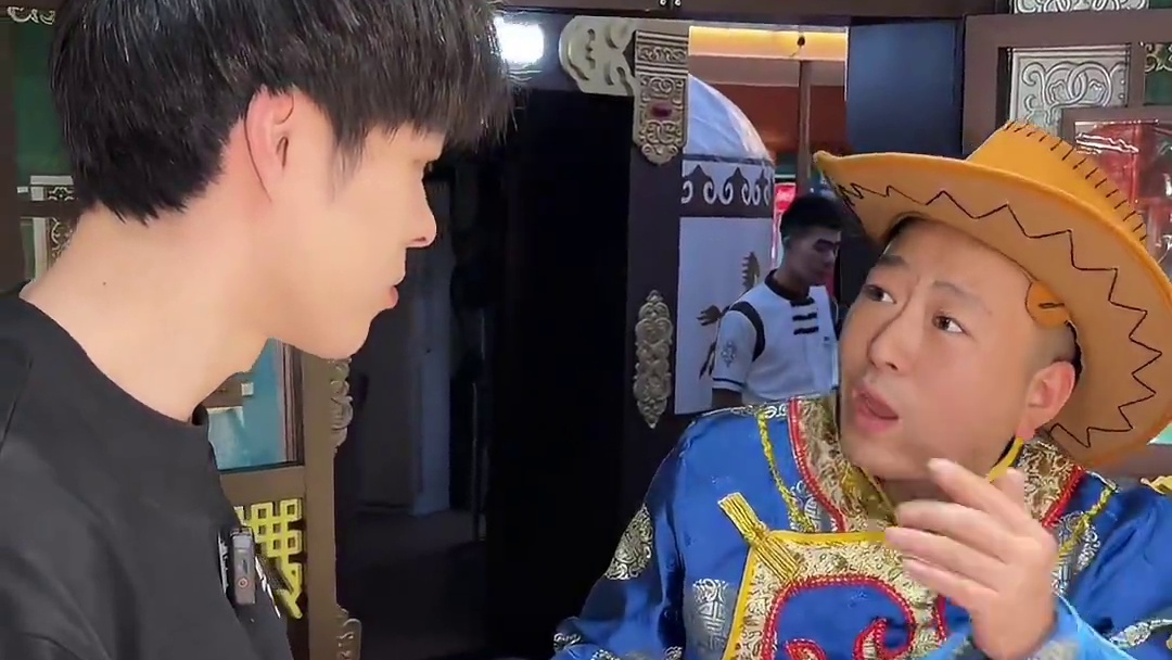 阿疯盘1000元烤全羊自助 一只不够再来一只？ #烤全羊 #自助餐 #大口吃肉 #妈呀太香了 #打假