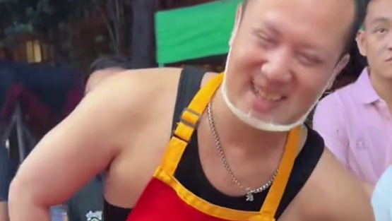 湖南美女专程来挑战正宗螺蛳粉~一定要吃阿姨家的~#螺蛳粉