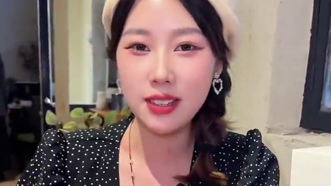 终于在开封发现了一家好吃的蛋糕了～真的好看又好吃#仪式感#三与叁山 #甜品治愈一切#高档#人气蛋糕推