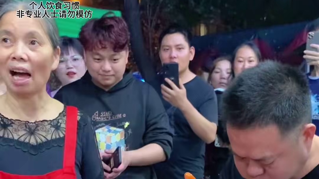 帅哥6秒一碗，狂赚阿姨5000快？#螺蛳粉