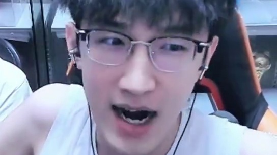 逆子日活玩家居然这么多？ #逆水寒手游  #我浮夸真的要强 #逆水寒全民制作人