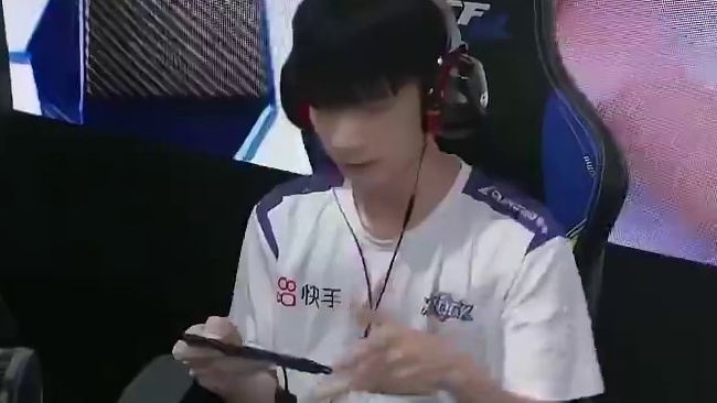 【高光时刻】2024CFML秋季赛 WE vs XROCK.快手，整场高光回顾  #次元摇到CFML