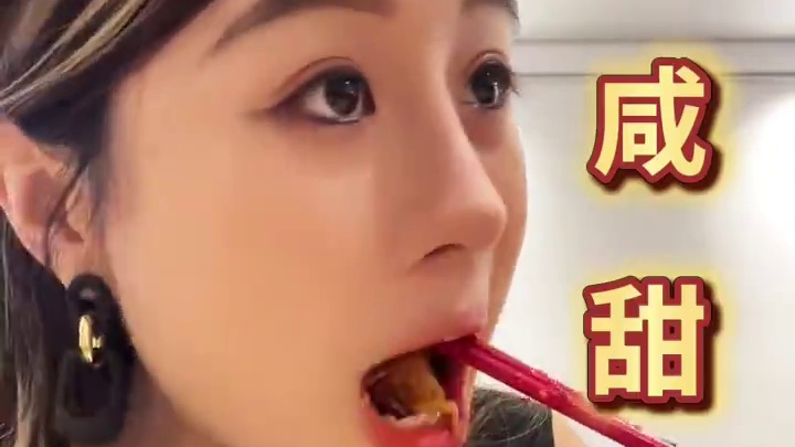 秋日必备美食！香港这家连米其林都推荐过的凉皮，真的有点东西！！
#今天吃啥 #凉皮 #香港美食 #灵