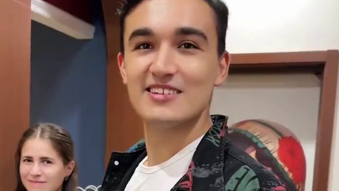 俄罗斯人从小吃到大的克里姆林餐厅 竟然出了个68代100，还不赶紧来尝尝么#南京美食 #天儿冷吃点啥