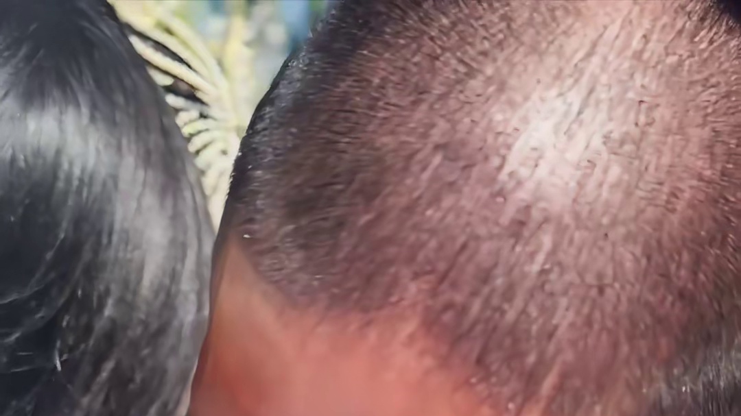 ToRung搞笑 小哥谈恋爱的套路
#搞笑 #解压#意想不到的结局 #看一遍笑一遍