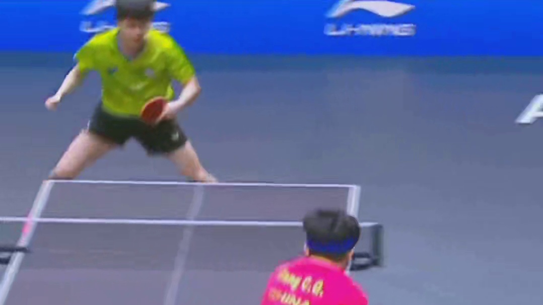 大头拿两分帮助中国队夺冠，面对林昀儒让二追三，即使肌肉酸痛他也不放弃，最后霸气一指太帅了。