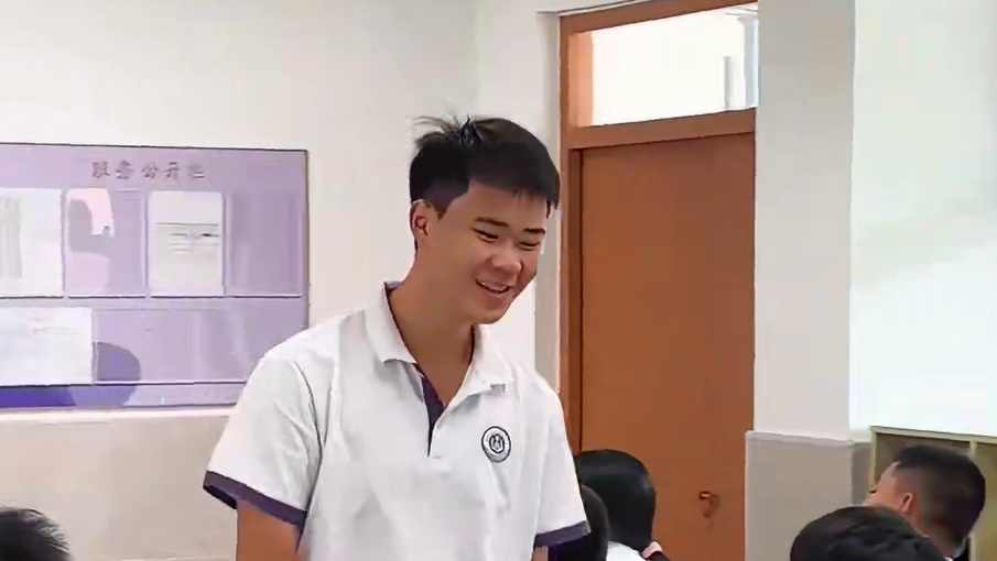 班会课上老师自制红包，同学们都玩嗨了！！！#南安本真高级中学 #高中生活