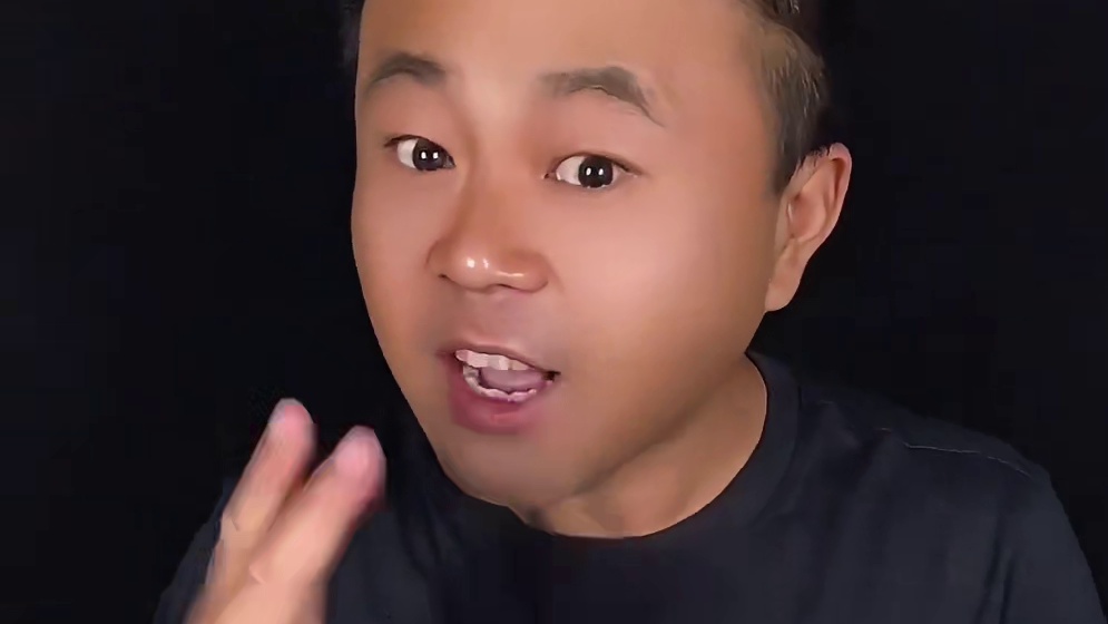 这样的红糖烤卷怎么样呢？ #测评 #试吃 #蛋卷 #美食 #美食测评