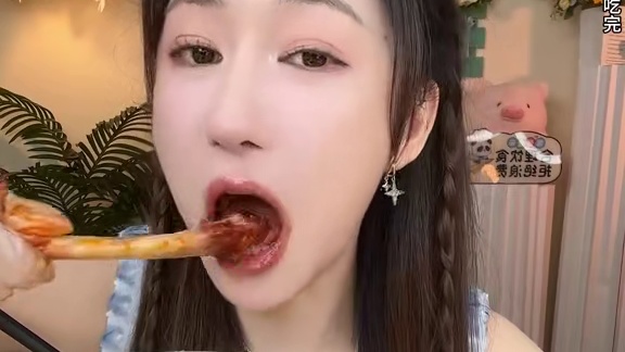 今天这顿是谁点的？是我，一不小心又馋到你们了！ #妈呀太香了#董宇辉回家的面食阵仗拉满了#⽩象与辉同