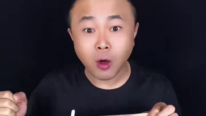 这样的拉丝老面包怎么样呢？ #测评 #试吃 #面包 #美食测评 #拉丝老面包