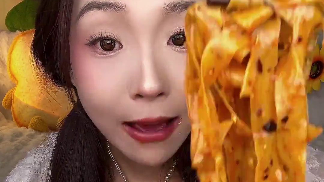 阿宽家拌米皮！单手5包，口感会比面皮更软一些！一包米皮，三包料，嘎嘎入味！冲泡就行贼方便#谁懂这一口