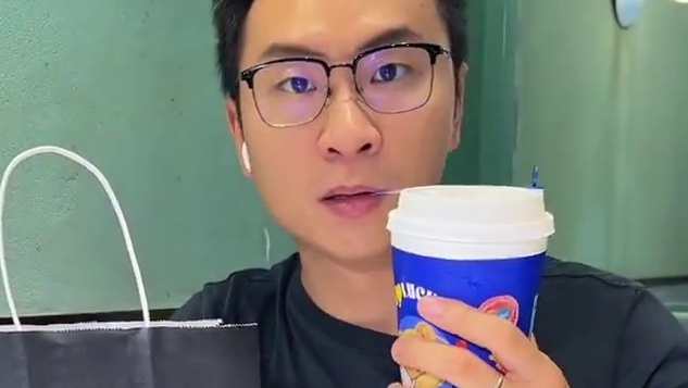 惊呆了，瑞幸生椰锡兰轻乳茶来了，下午茶我要给同事一人一杯!!#瑞幸生椰锡兰轻乳茶 #瑞幸生椰系列新作