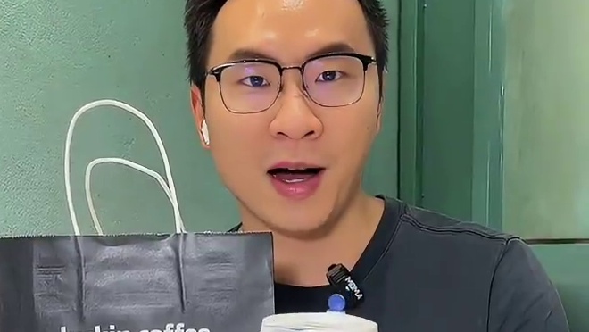 啊啊啊，瑞幸生椰系列的王炸来了，我要喝到退休!! #瑞幸生椰锡兰轻乳茶 #瑞幸生椰系列新作首秀 #上