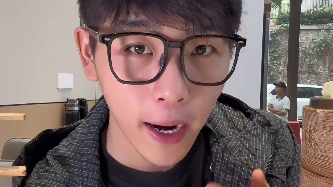 西安十笼烧麦免单挑战！常在河边走哪有不湿鞋 #今天吃啥 #人间烟火 #吃货日常 #吃货