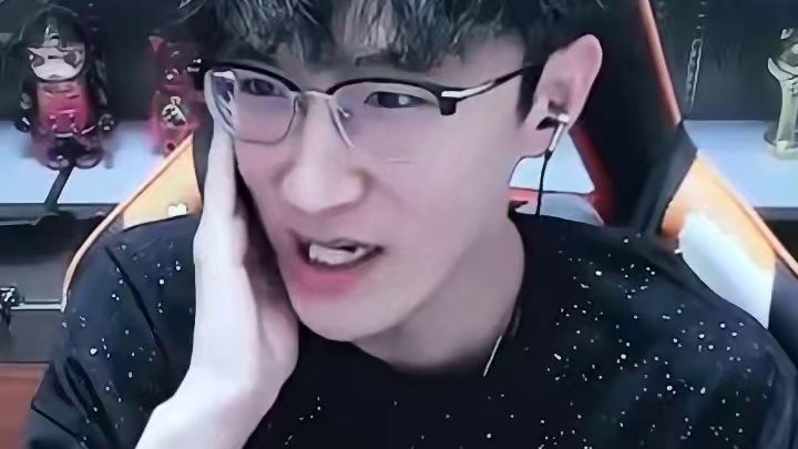 一个月充150个W？ 