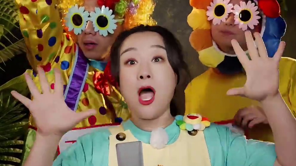 一首英文歌，帮你记住5个元音字母，搞定大部分单词发音，赶紧点赞收藏。#英语启蒙 #英文儿歌 #磨耳朵