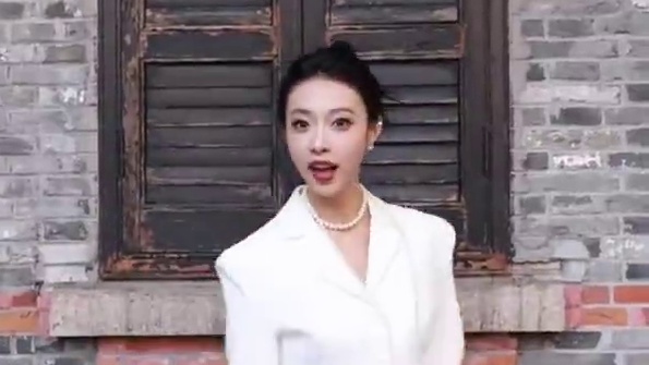 迟到的看秀日记 #上海时装周 #hello时尚季 #松弛感穿搭一键入秋