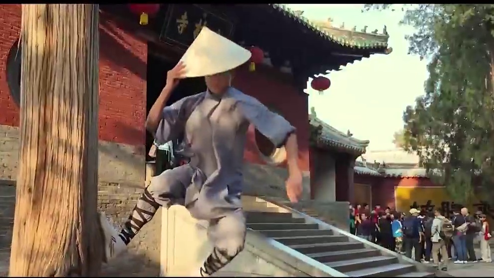 功夫少年团，青春正当时。他们朝气蓬勃，奏响少年强中国强的激昂乐章。#功夫少年团#源武嵩山功夫郑州#第