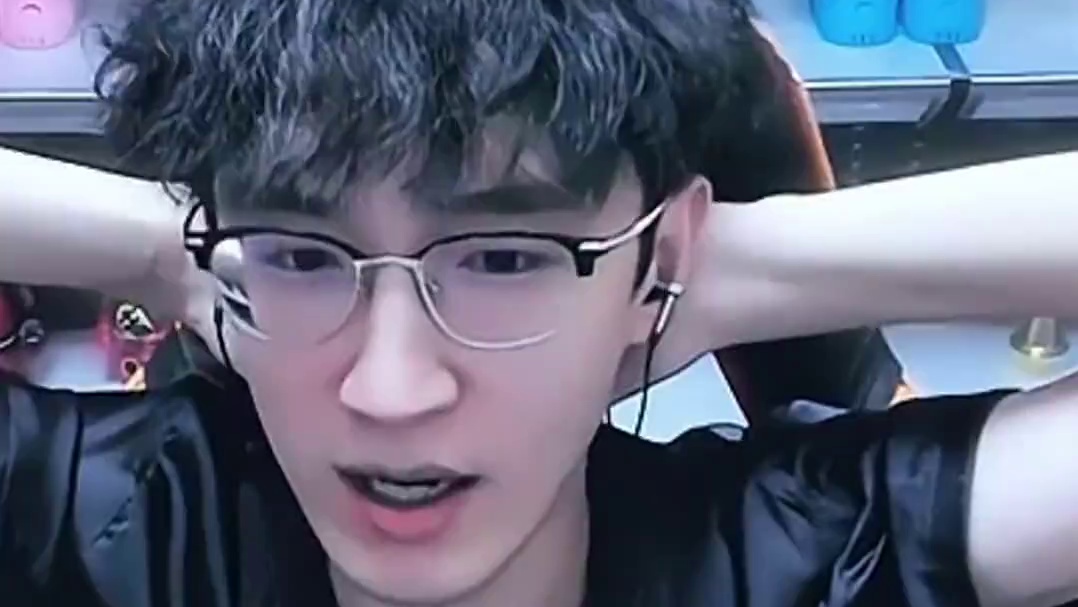 大家觉得蔡哥说得对吗？ #诛仙世界  #我浮夸真的要强 #逆水寒全民制作人