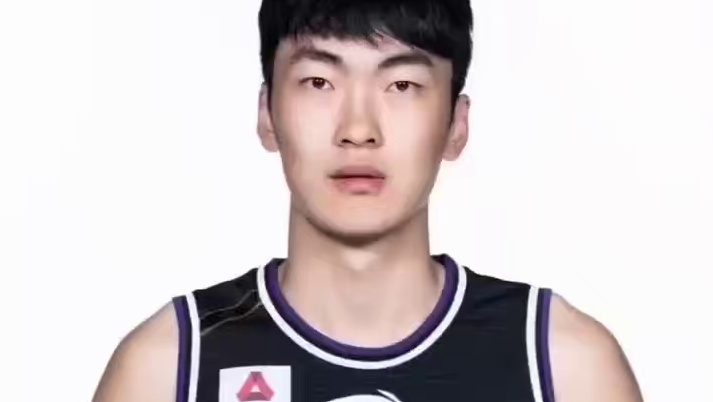 曾在球场失去知觉，却成为了辽篮的救星