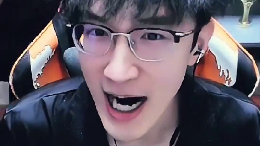 蔡哥要在诛仙收石头，结果 